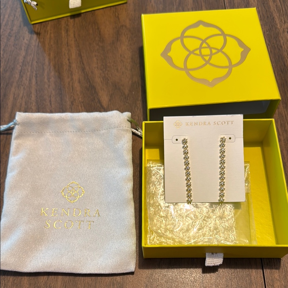 Kendra Scott Gold Nydia Linear Earrings